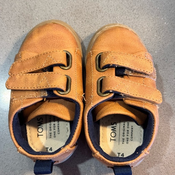 TOMS toddler boy shoes - Picture 5 of 7